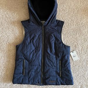 NWT Blue GH Bass Hooded Vest